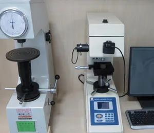 Máy Đo Độ Cứng Rockwell & Vickers