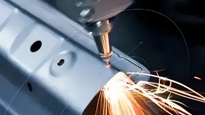 Chi tiết thân xe và vỏ xe được dập khuôn